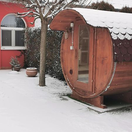 Villa Viola Apartmanház Gyula Kültér fotó