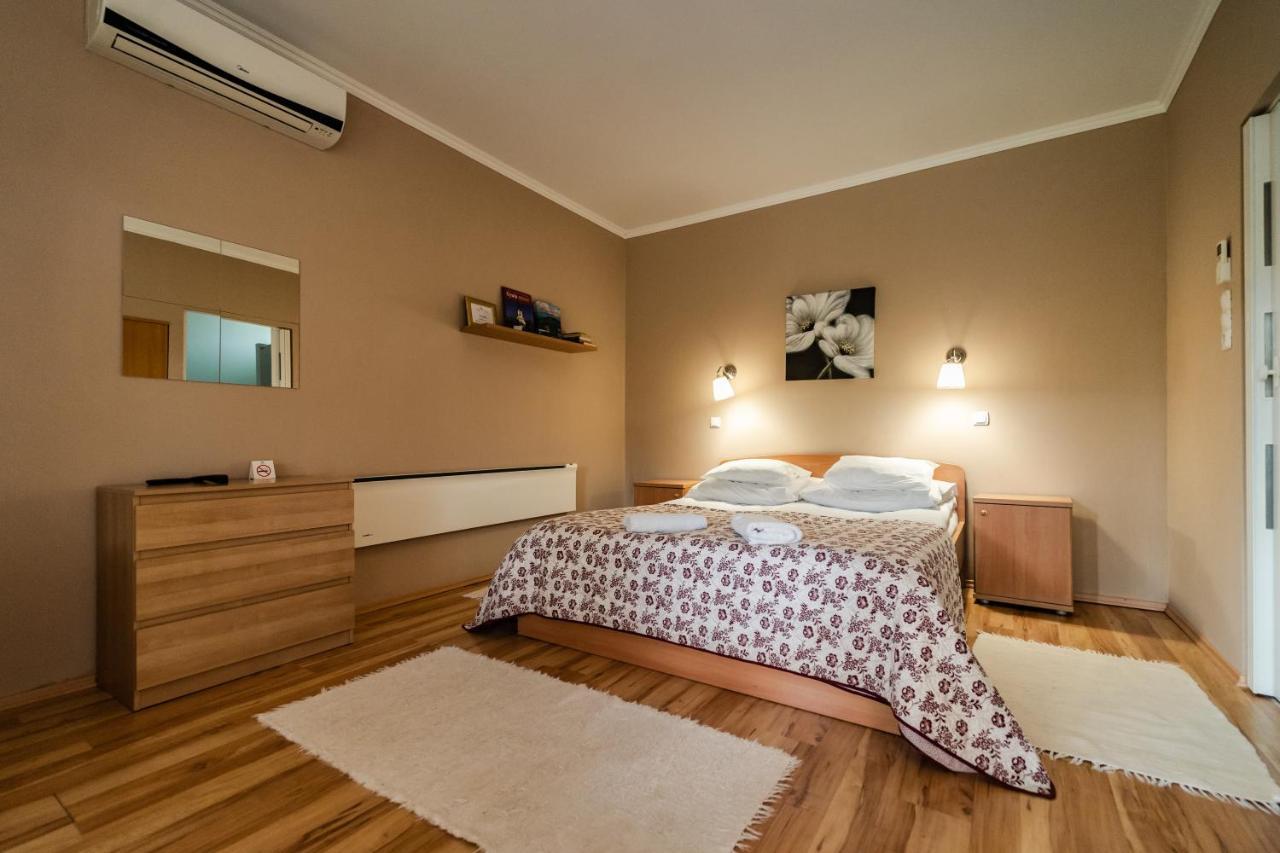 Villa Viola Apartmanház Gyula Kültér fotó